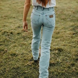Brand new wrangler jeans! Cowboy cut slim fit jeans